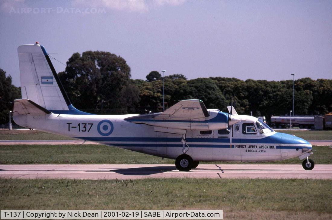 T-137, Aero Commander 500 C/N 1749-44, Scanned from a slide