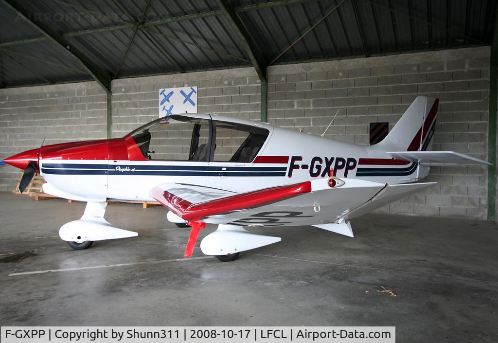 F-GXPP, Robin DR-400-140B Major C/N 2500, Inside Airclub's hangar...