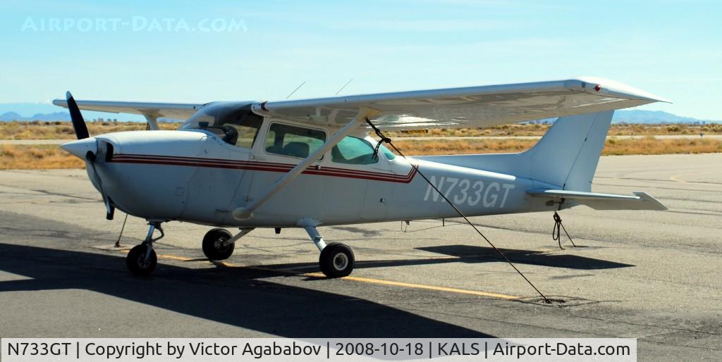 N733GT, 1976 Cessna 172N C/N 17268290, At Alamosa