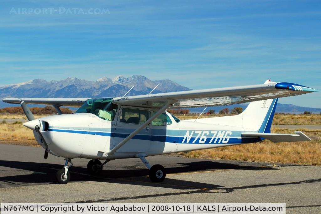 N767MG, 1977 Cessna 172N C/N 172-68575, At Alamosa