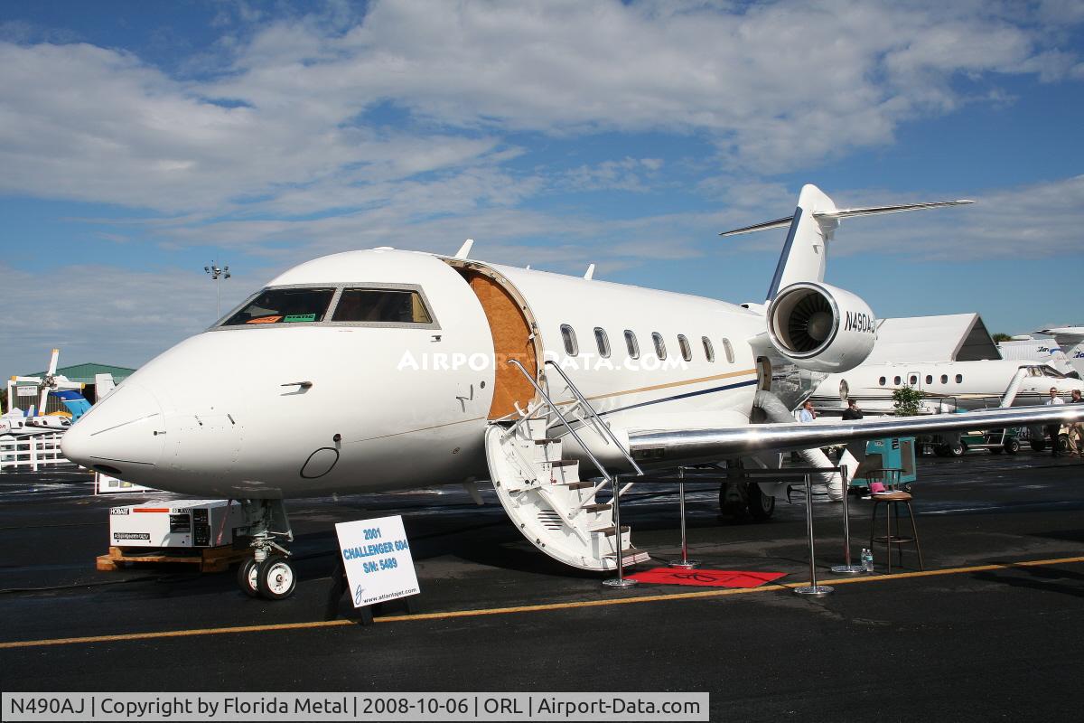 N490AJ, 2001 Bombardier Challenger 604 (CL-600-2B16) C/N 5489, Challenger 604 at NBAA