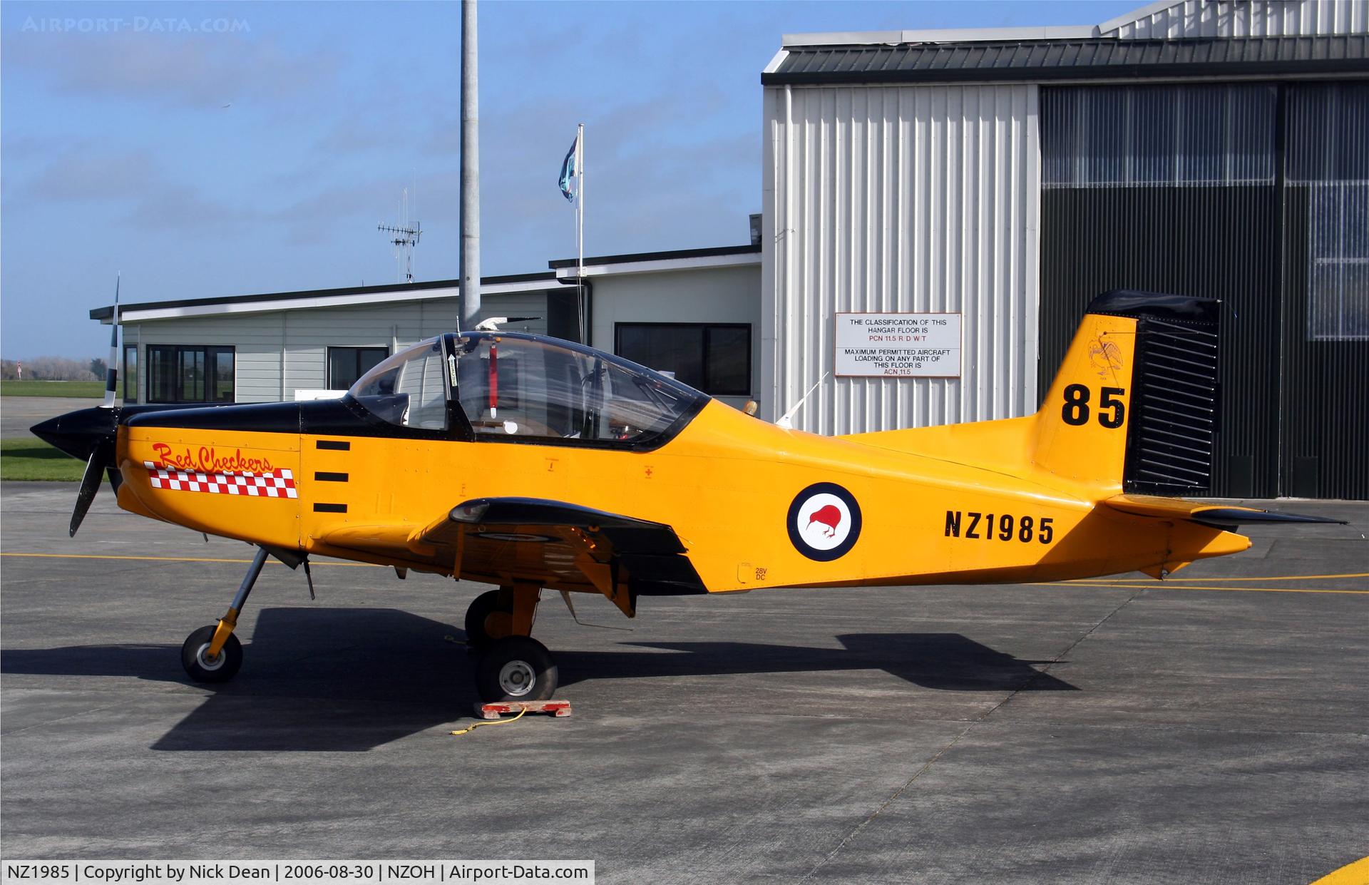 NZ1985, 1998 Pacific Aerospace CT/4E Airtrainer C/N 200, /