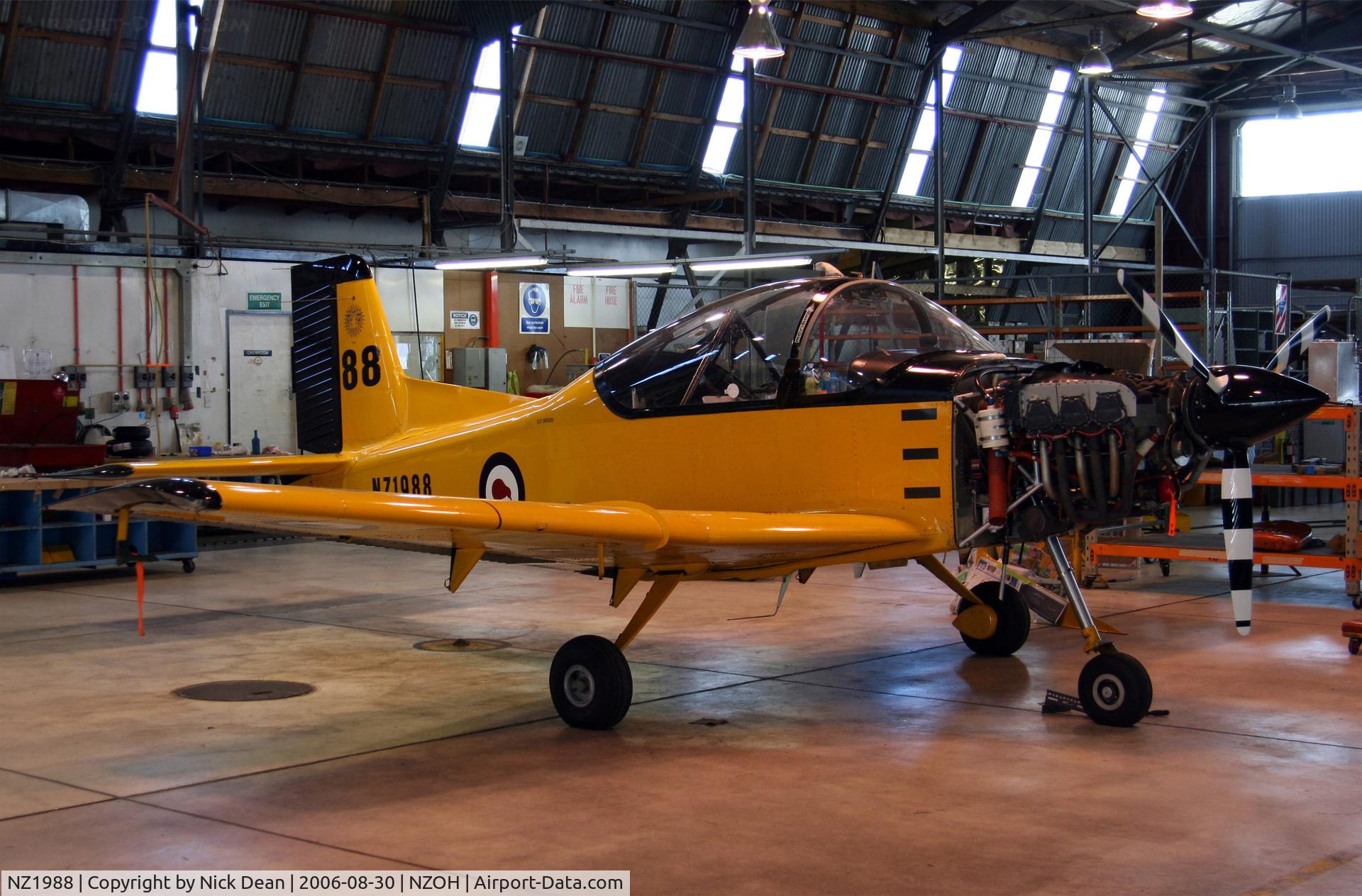 NZ1988, 1988 Pacific Aerospace CT/4E Airtrainer C/N 203, /