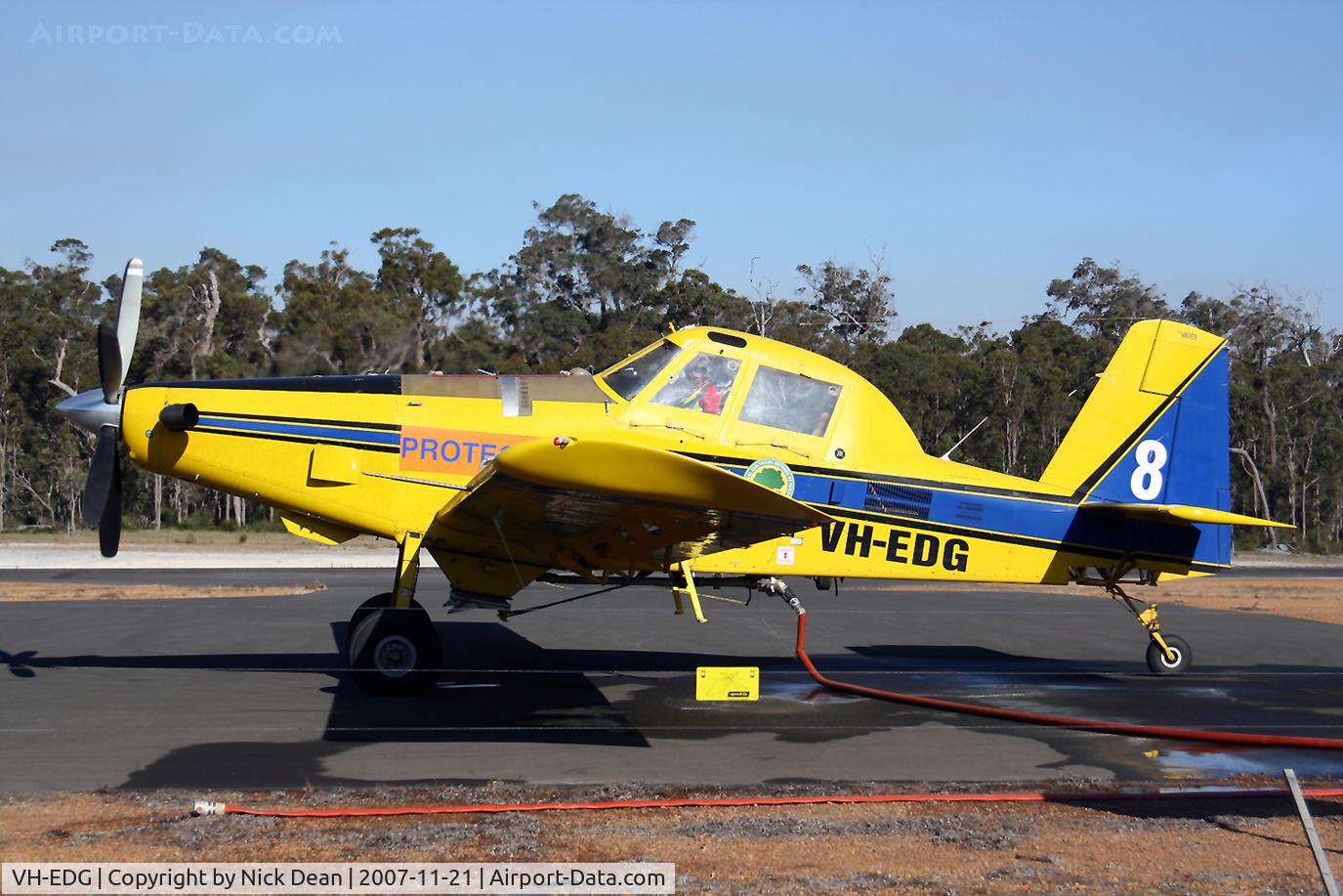 VH-EDG, 2001 Air Tractor Inc AT-802 C/N 802-0105, Margaret River Airstrip Western Australia