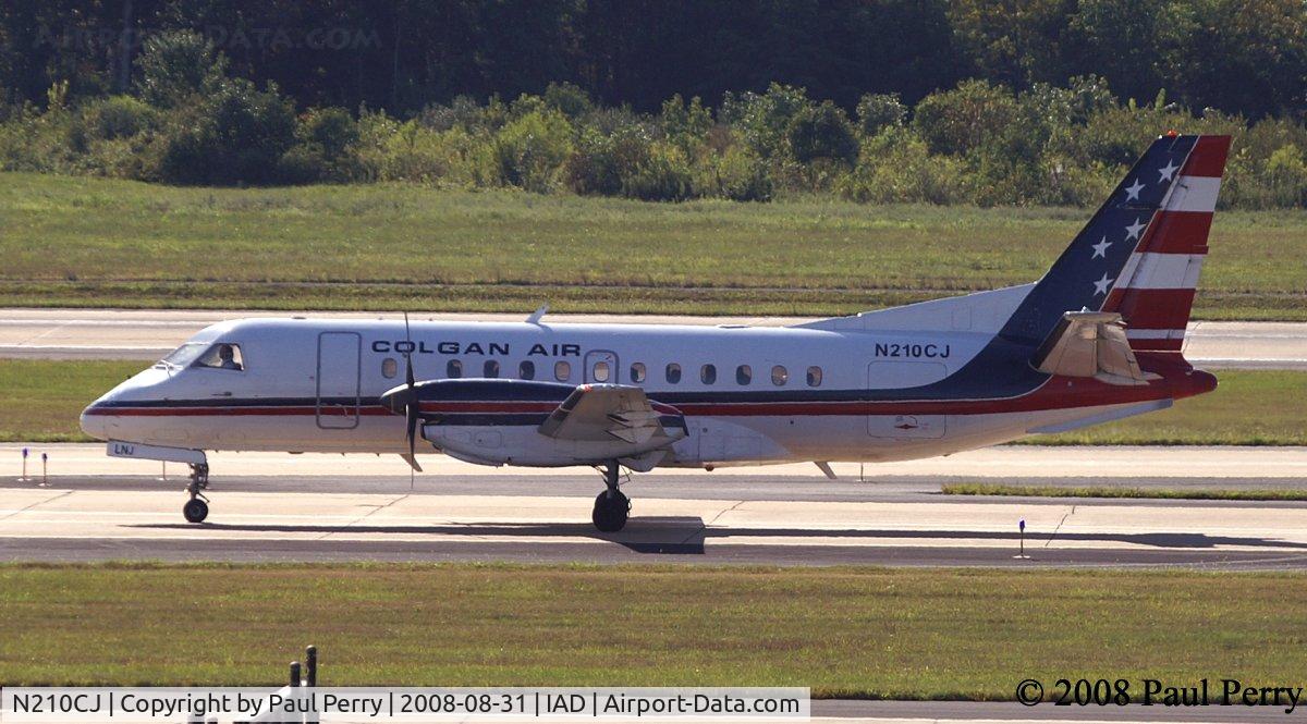 N210CJ, 1990 Saab 340B C/N 340B-210, Taxiing in