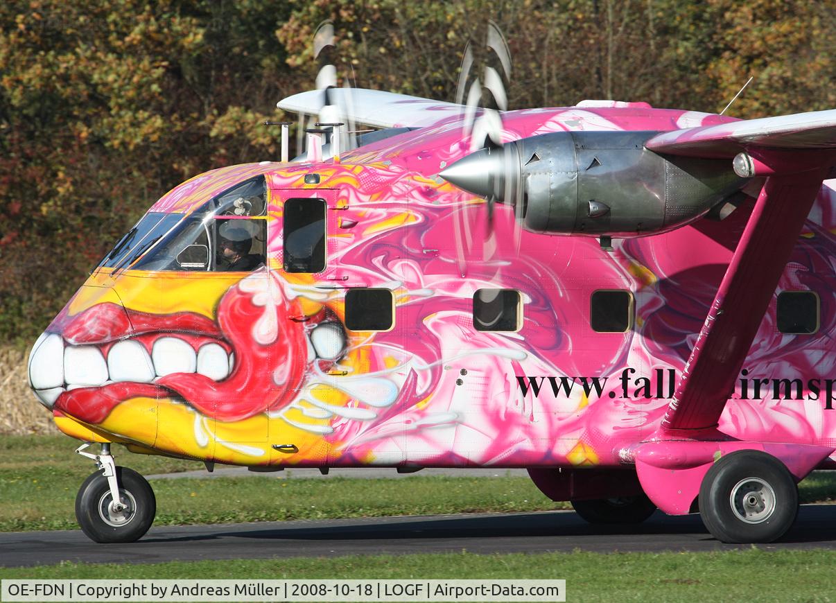 OE-FDN, 1979 Short SC-7 Skyvan 3M-400 C/N SH.1964, Smile ... ;-)