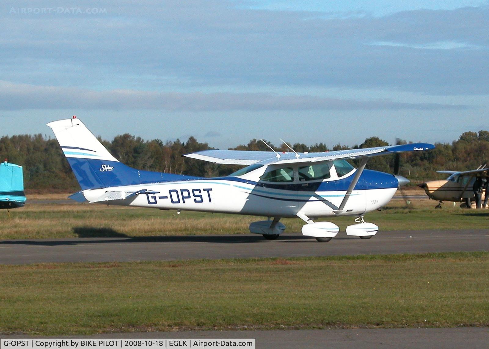 G-OPST, 1981 Cessna 182R Skylane C/N 182-67932, VERY CLEAN AND SHINY