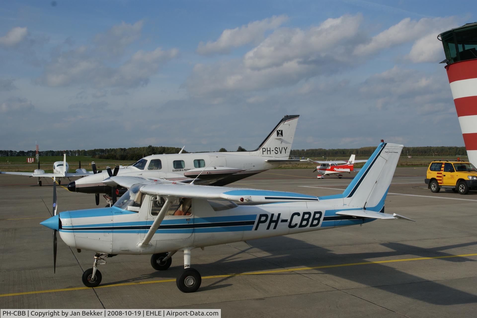 PH-CBB, Reims F152 C/N 1782, Lelystad Airport