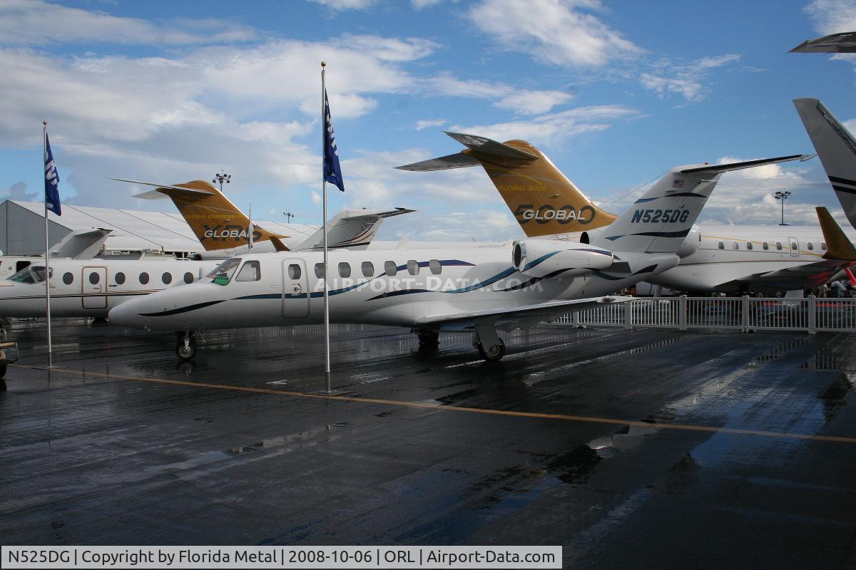 N525DG, 2005 Cessna 525B CitationJet CJ3 C/N 525B0039, Cessna CJ3 at NBAA