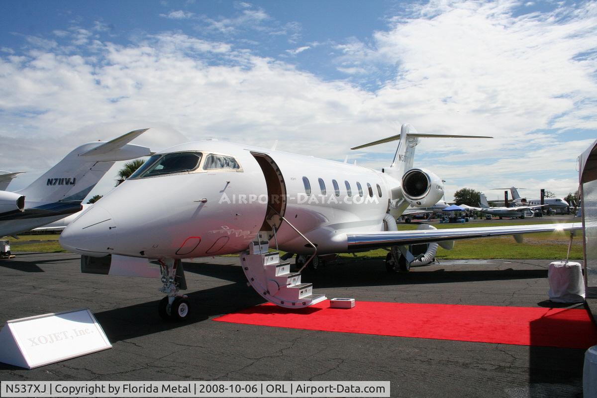 N537XJ, 2008 Bombardier Challenger 300 (BD-100-1A10) C/N 20213, Bombardier Challenger 300 at NBAA