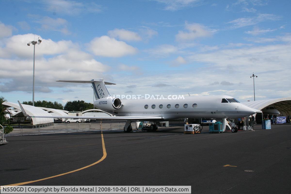 N550GD, 2008 Gulfstream Aerospace GV-SP (G550) C/N 5184, Gulfstream G550 at Gulfstream display at NBAA