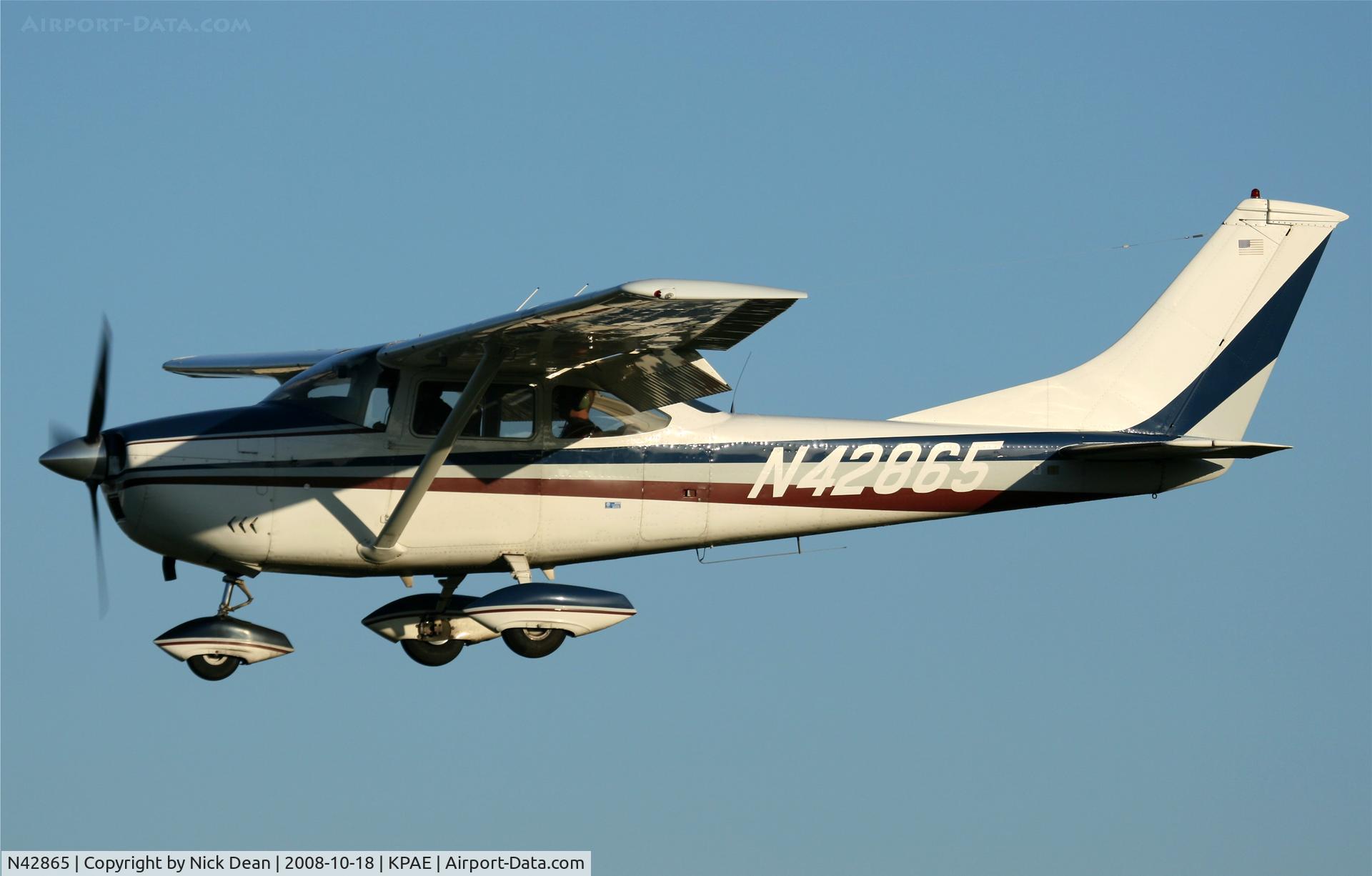 N42865, 1968 Cessna 182L Skylane C/N 18259224, KPAE