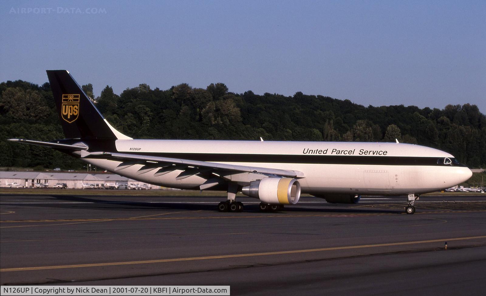 N126UP, 2000 Airbus A300F4-622R(F) C/N 0810, Scanned from a slide
