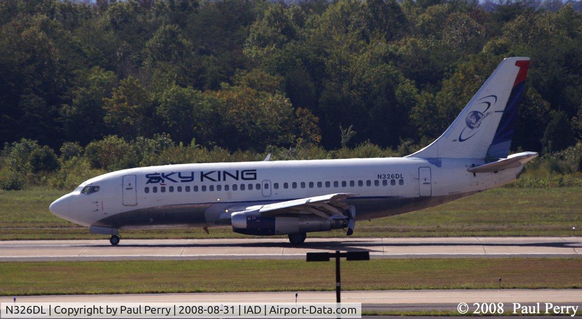 N326DL, 1984 Boeing 737-232 C/N 23098, Diverter buckets engaged, and making a unique sound with the turbojets
