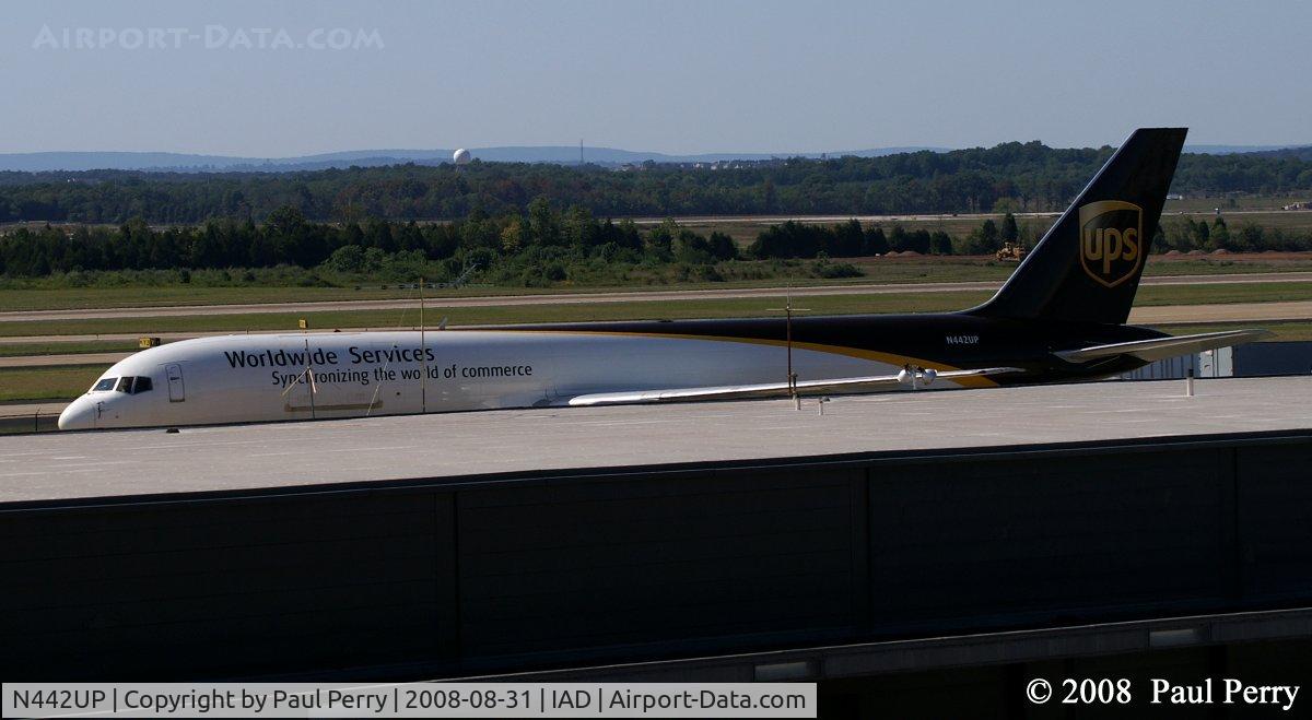 N442UP, 1994 Boeing 757-24APF C/N 27387, Partially obscured, but still worth the shot