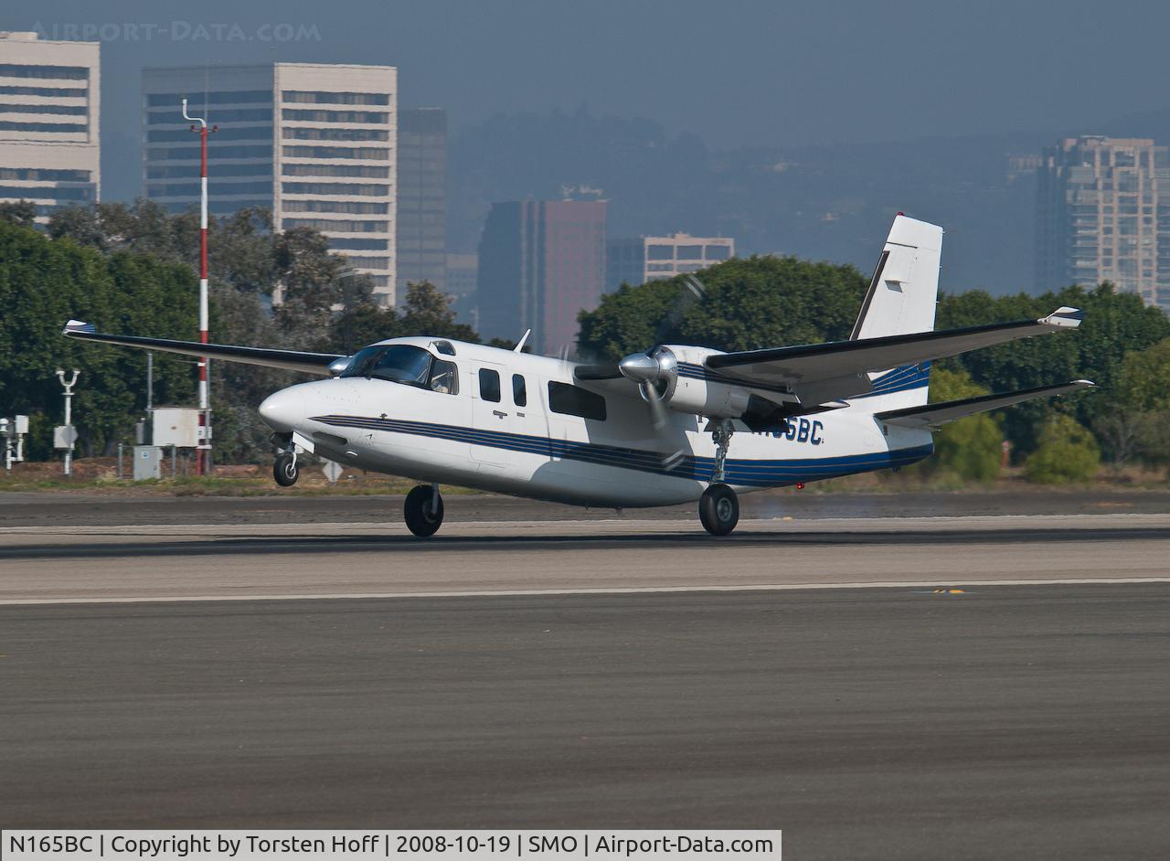 N165BC, 1980 Rockwell International 690C C/N 11646, N165BC arriving on RWY 21