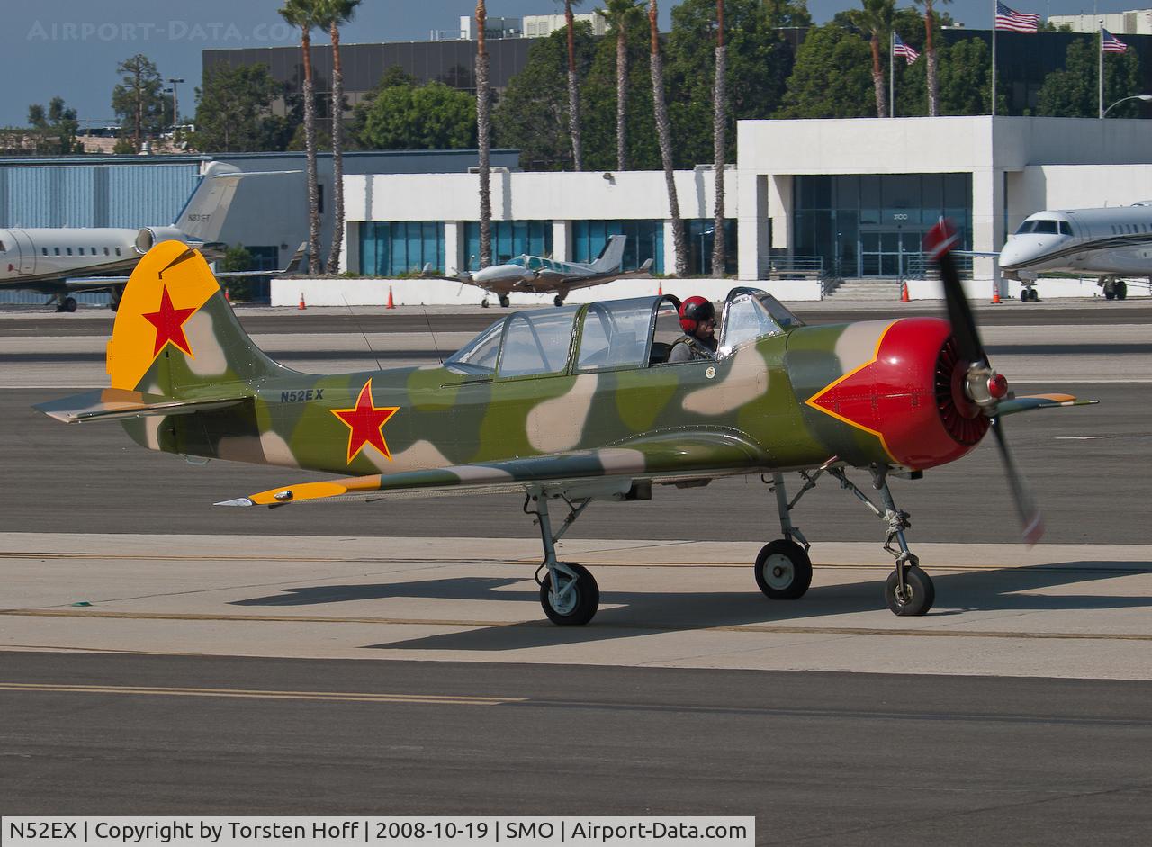 N52EX, 1988 Yakovlev (Aerostar) Yak-52 C/N 888407, N52EX taxiing