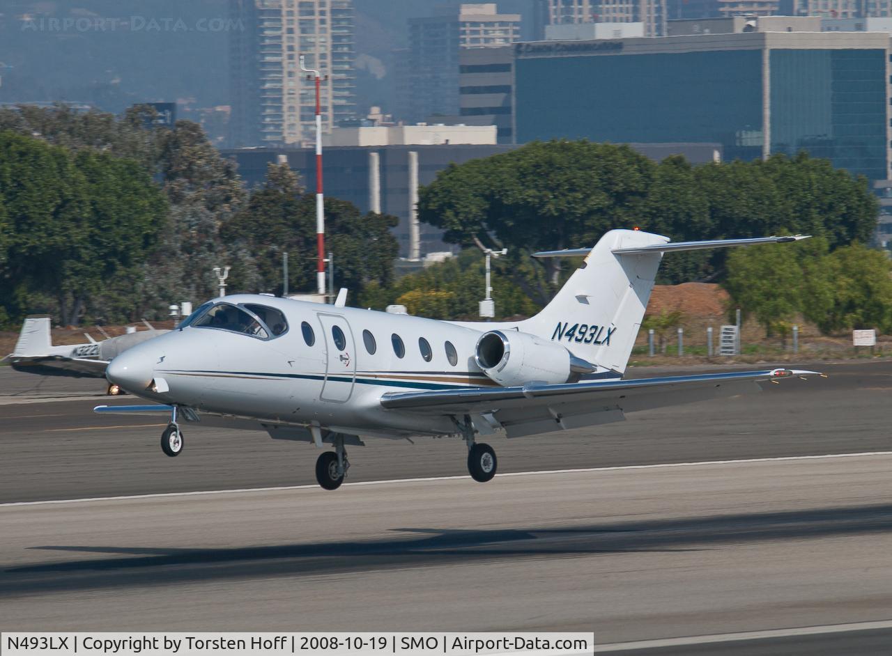 N493LX, 1999 Raytheon Aircraft Company 400A C/N RK-244, N493LX arriving on RWY 21