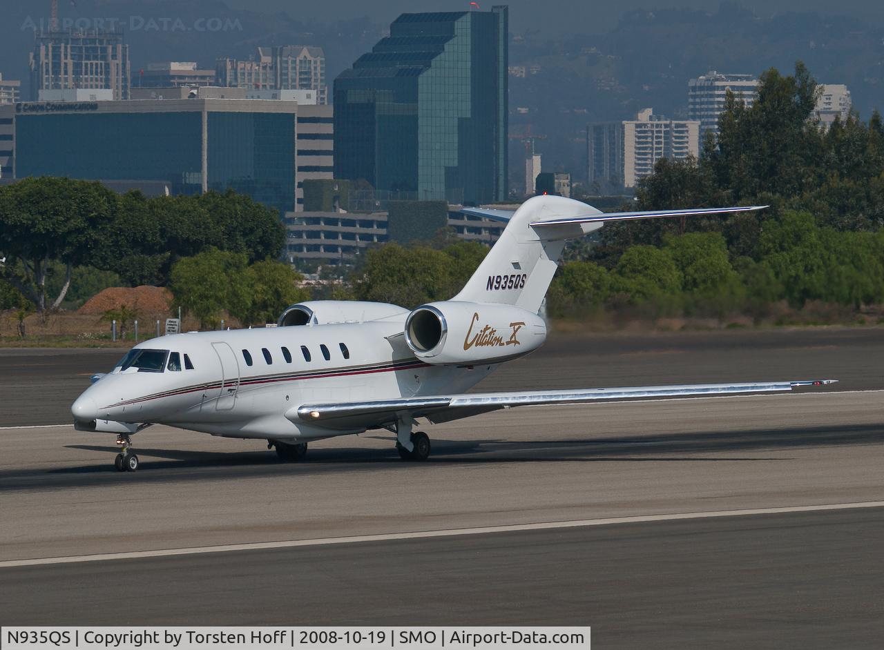 N935QS, 2000 Cessna 750 Citation X C/N 750-0135, N935QS departing from RWY 21