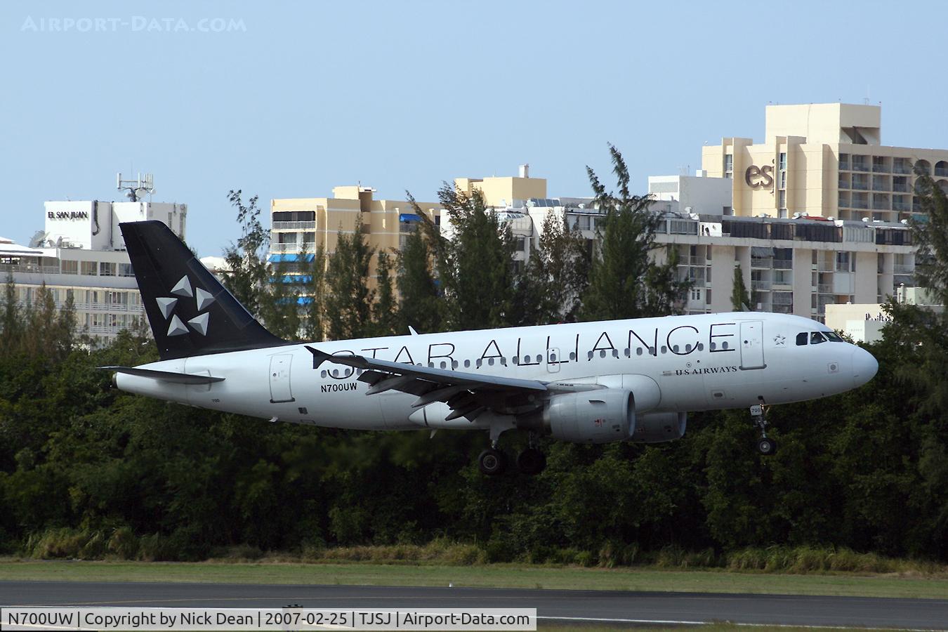 N700UW, 1998 Airbus A319-112 C/N 0885, /