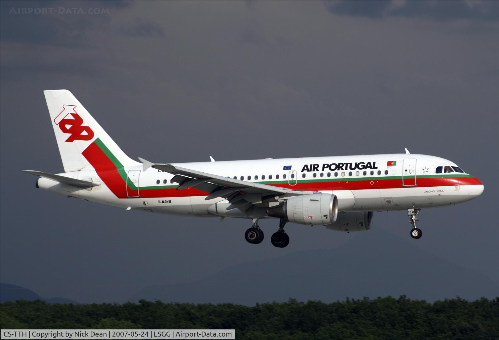 CS-TTH, 1998 Airbus A319-111 C/N 917, /