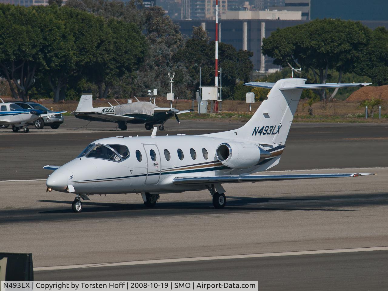 N493LX, 1999 Raytheon Aircraft Company 400A C/N RK-244, N493LX departing from RWY 21