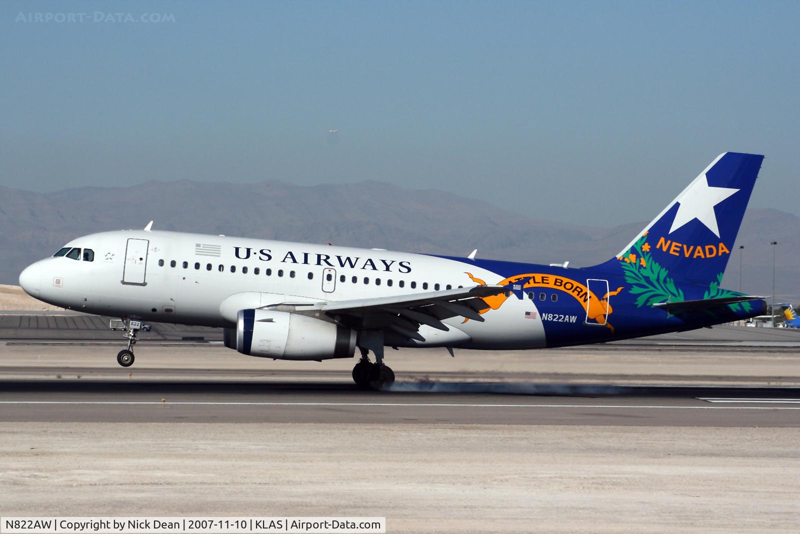 N822AW, 2000 Airbus A319-132 C/N 1410, /