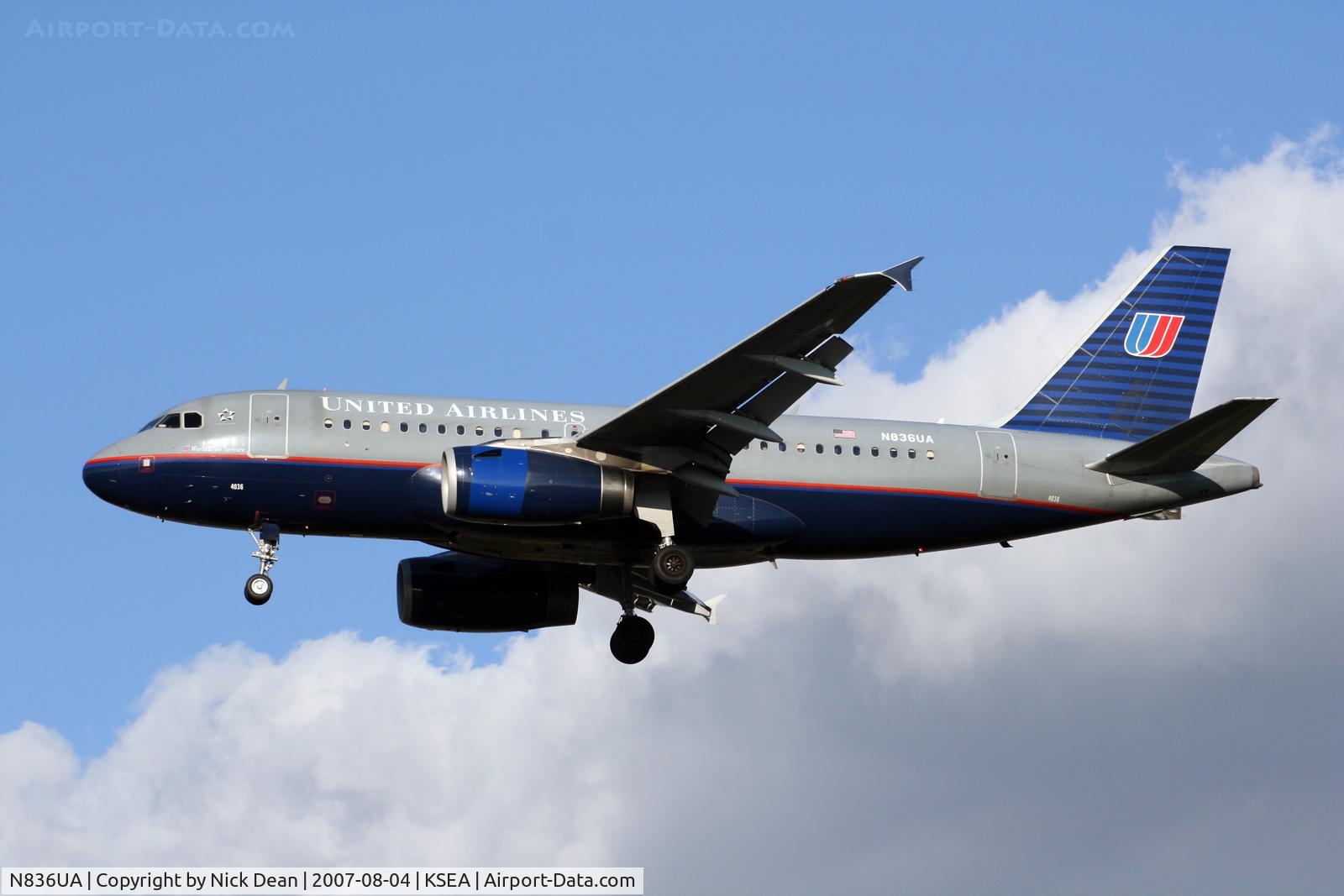 N836UA, 2001 Airbus A319-131 C/N 1460, /