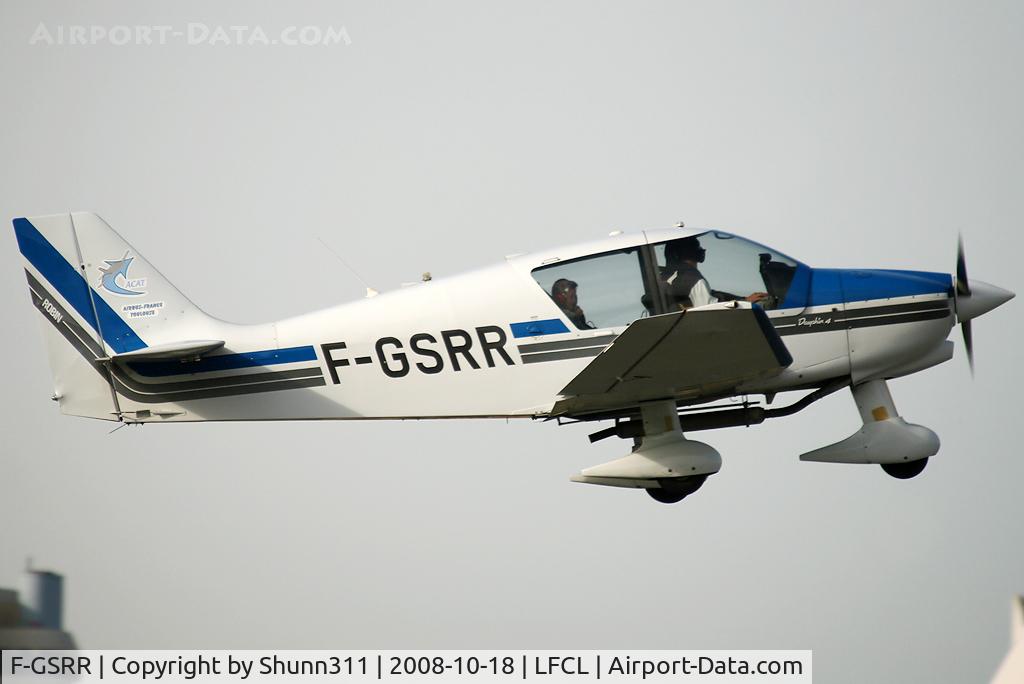F-GSRR, Robin DR-400-140B Major C/N 2393, Take off rwy 34