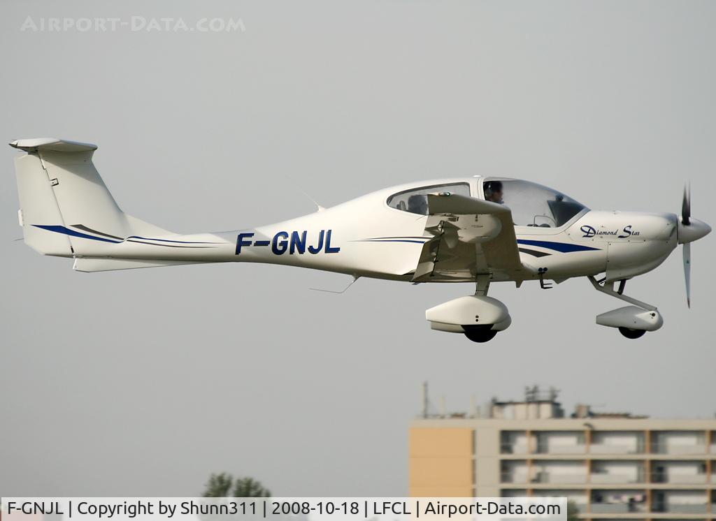 F-GNJL, Diamond DA-40 Diamond Star C/N 40.006, Take off rwy 34