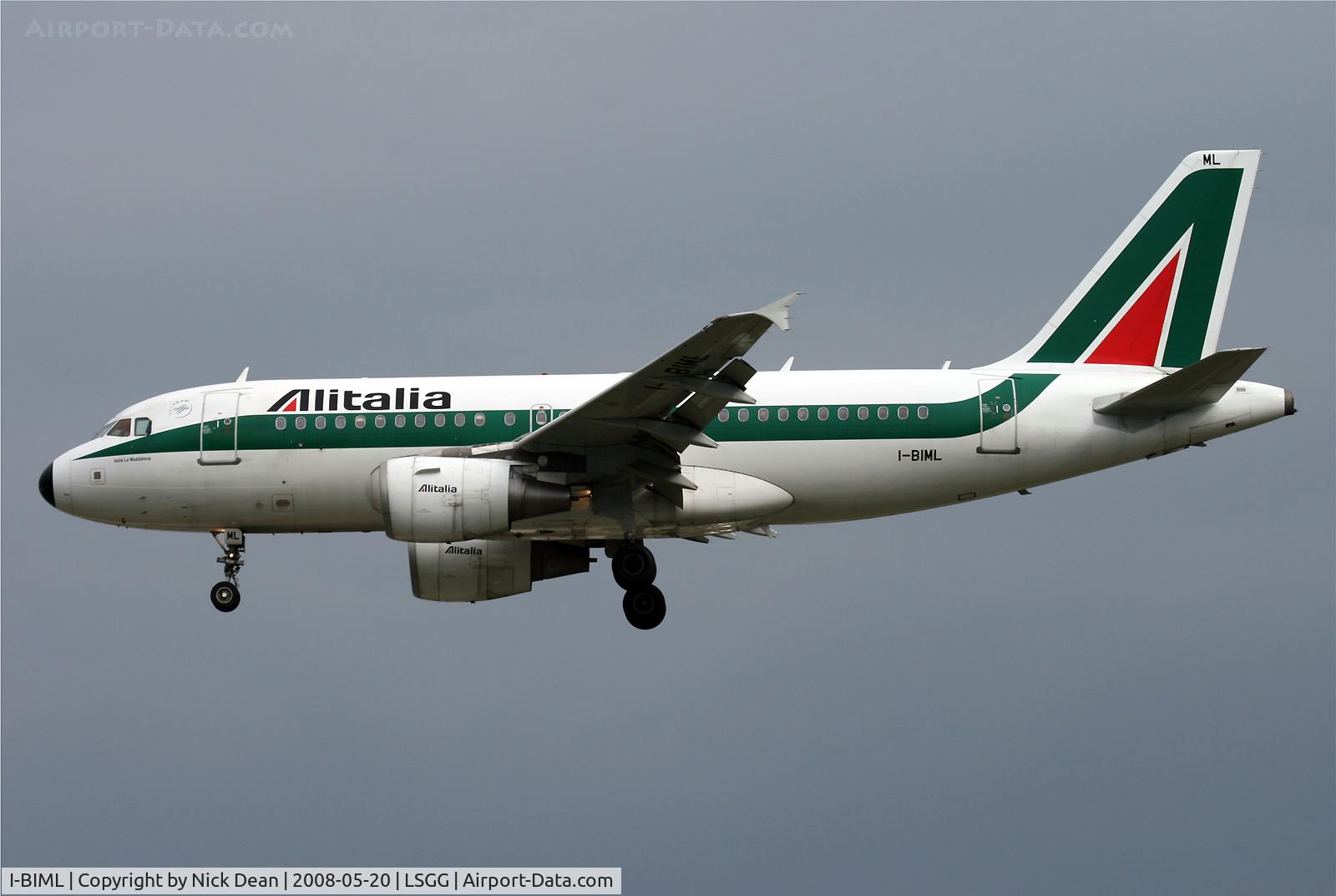 I-BIML, 2004 Airbus A319-112 C/N 2127, /