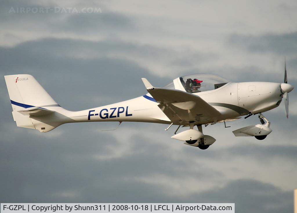 F-GZPL, Aquila A210 (AT01) C/N AT01-146, Take off rwy 34