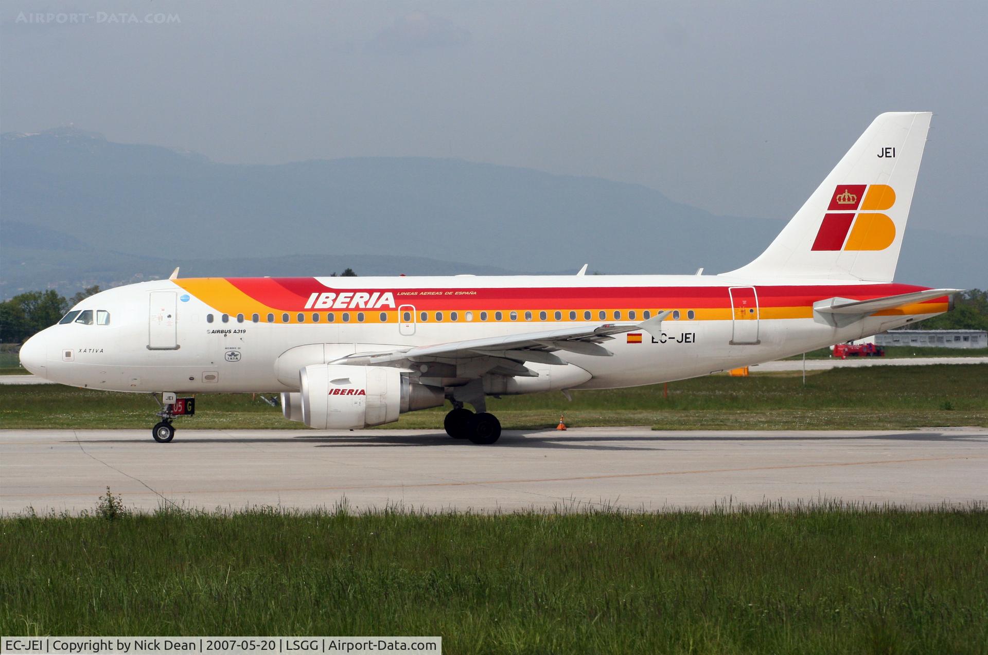 EC-JEI, 2004 Airbus A319-111 C/N 2311, /