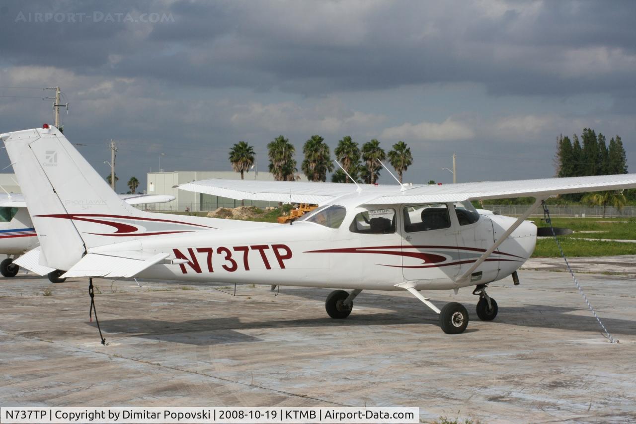 N737TP, 1977 Cessna 172N C/N 17269665, /