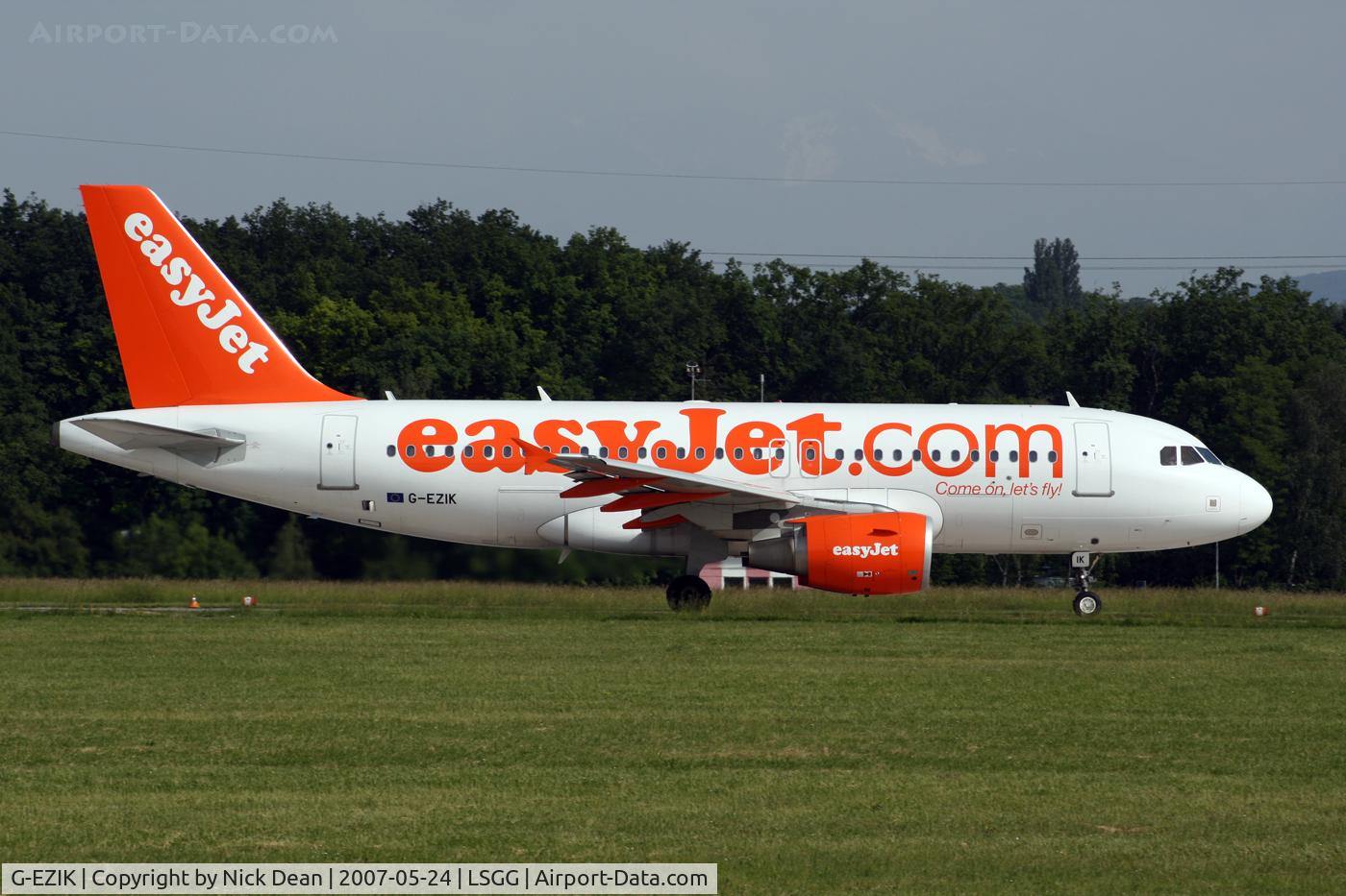 G-EZIK, 2005 Airbus A319-111 C/N 2481, /