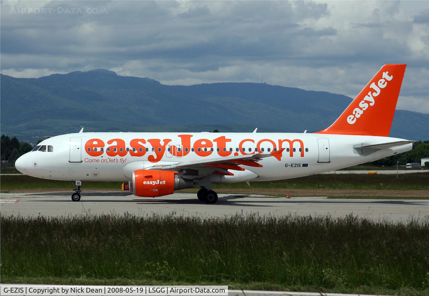 G-EZIS, 2005 Airbus A319-111 C/N 2528, /
