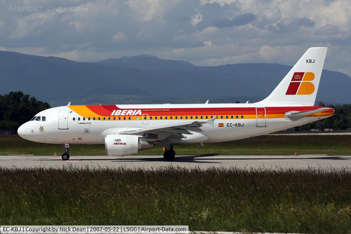 EC-KBJ, 2007 Airbus A319-111 C/N 3054, /