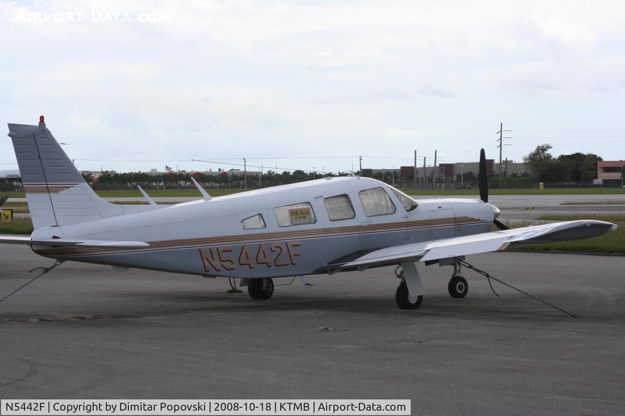 N5442F, 1976 Piper PA-32R-300 Cherokee Lance C/N 32R-7780010, Piper Lance