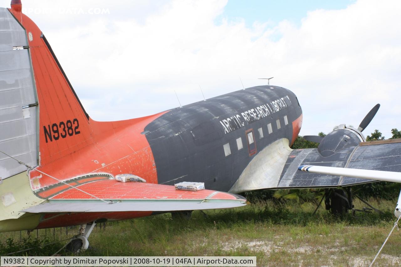 N9382, Douglas DC3C C/N 12331, /