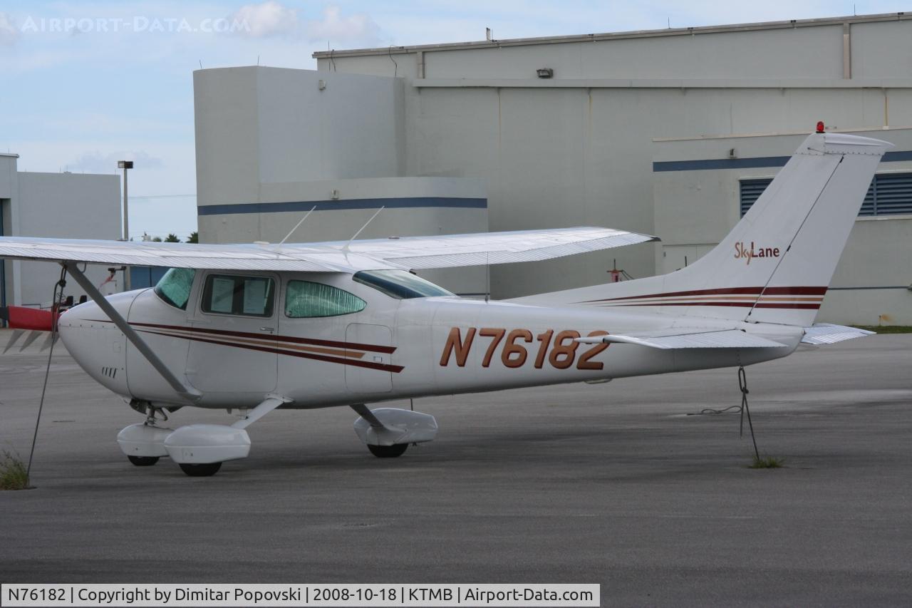 N76182, 1976 Cessna 182P Skylane C/N 18264888, /