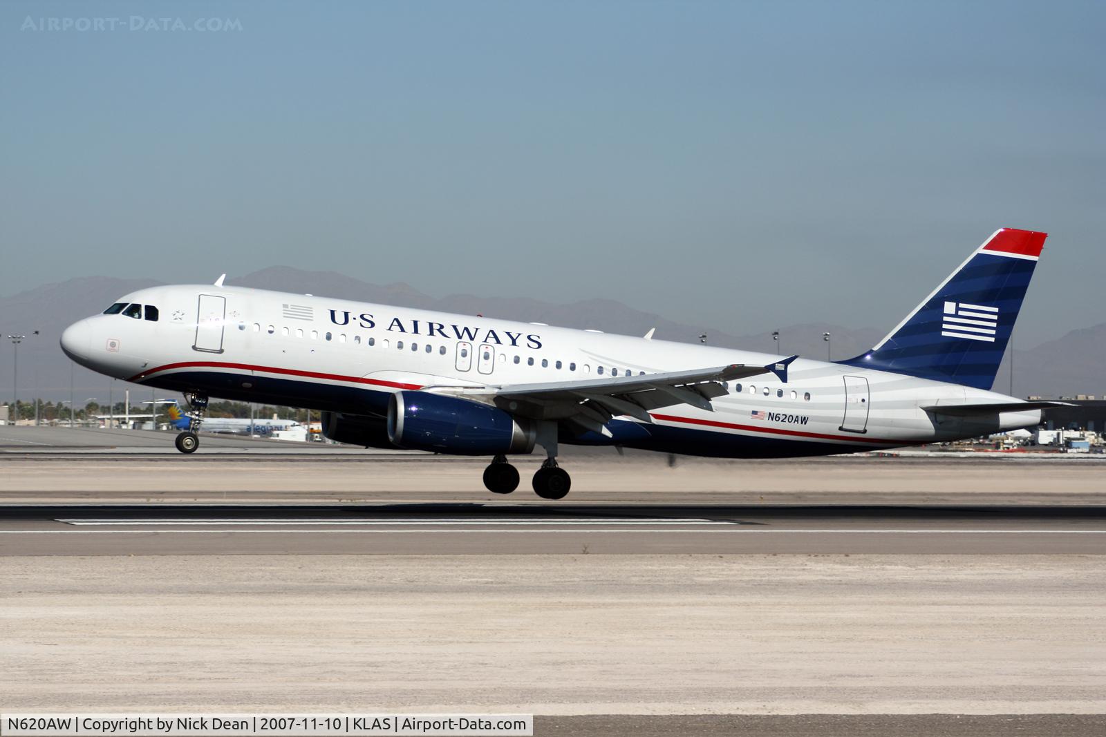 N620AW, 1989 Airbus A320-231 C/N 052, /