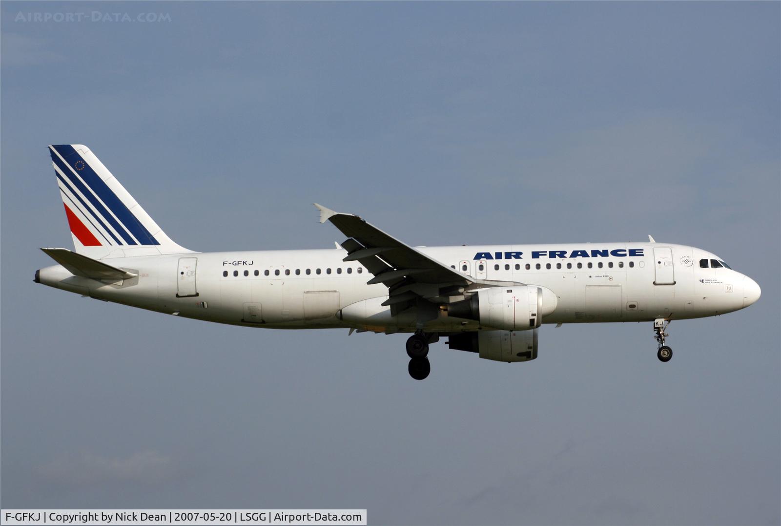 F-GFKJ, 1989 Airbus A320-211 C/N 0063, /