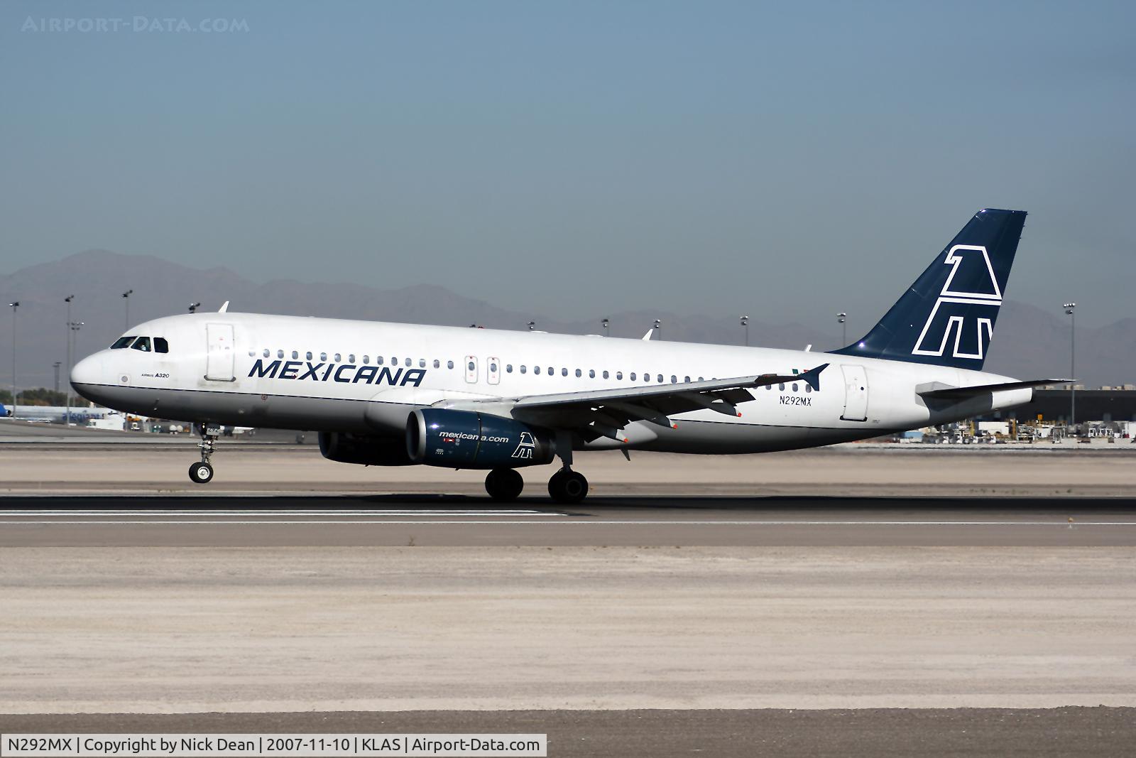 N292MX, 1992 Airbus A320-231 C/N 292, /
