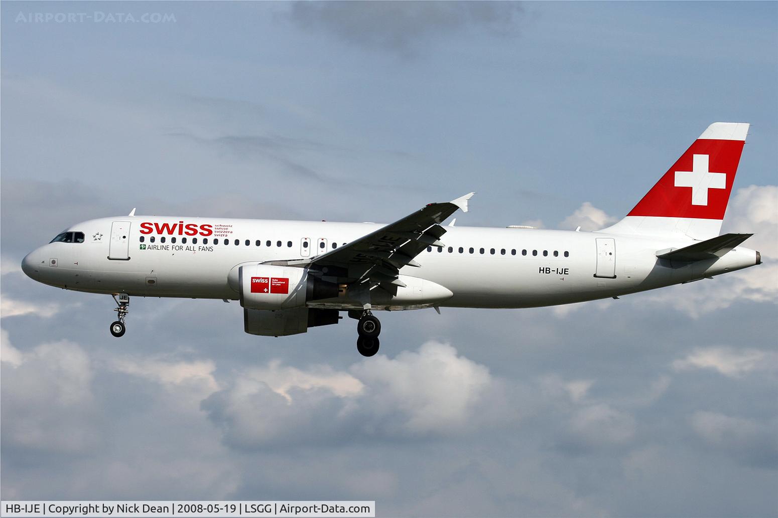 HB-IJE, 1995 Airbus A320-214 C/N 559, /