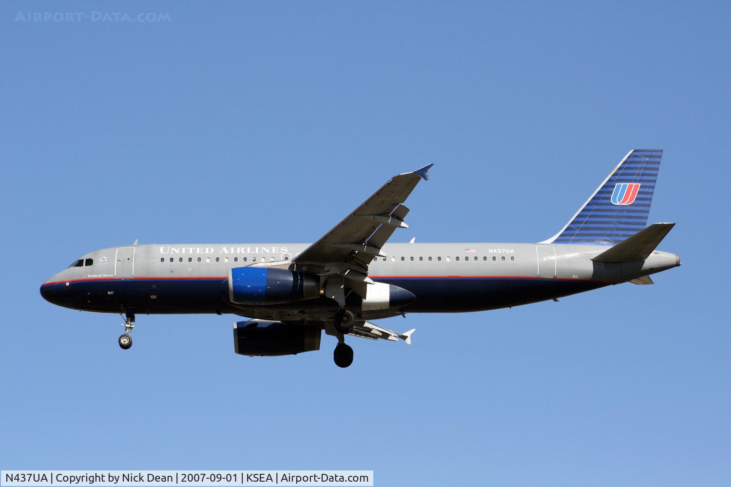 N437UA, 1997 Airbus A320-232 C/N 655, /