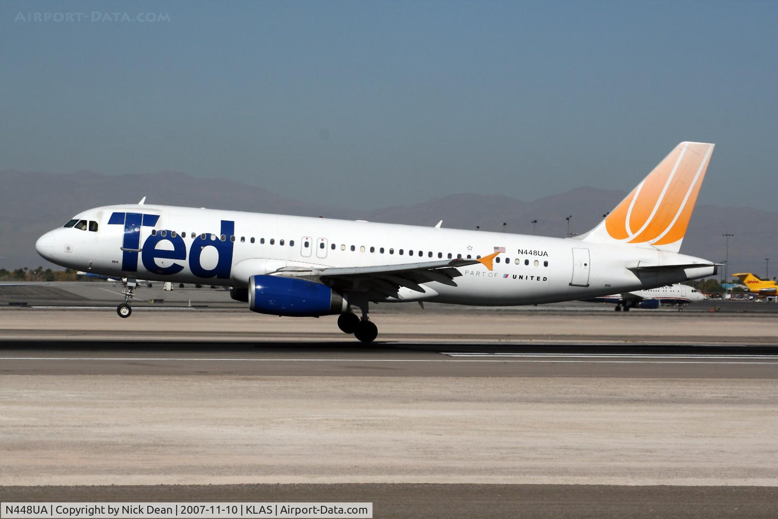 N448UA, 1998 Airbus A320-232 C/N 842, /