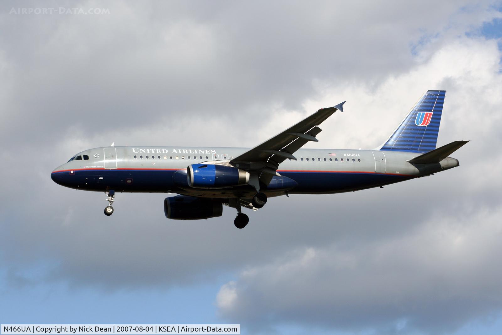 N466UA, 2000 Airbus A320-232 C/N 1343, /