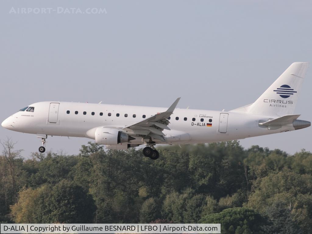 D-ALIA, 2002 Embraer 170LR (ERJ-170-100LR) C/N 17000006, Landing 14R