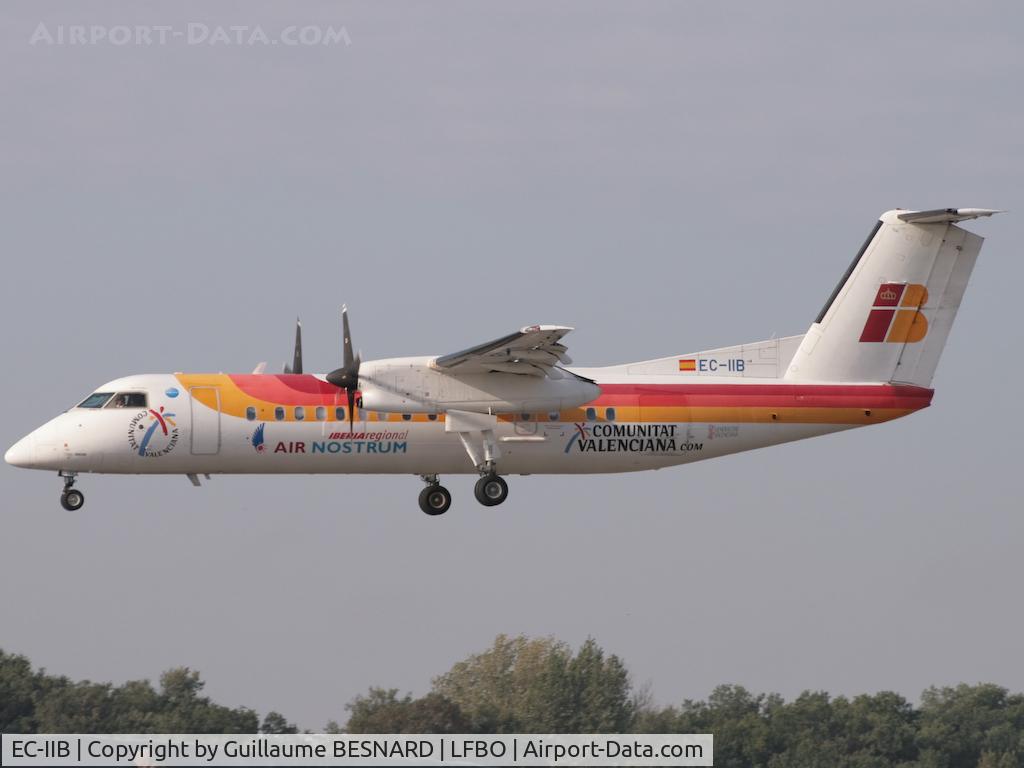 EC-IIB, 2002 De Havilland Canada DHC-8-315Q Dash 8 C/N 588, Landing 14R