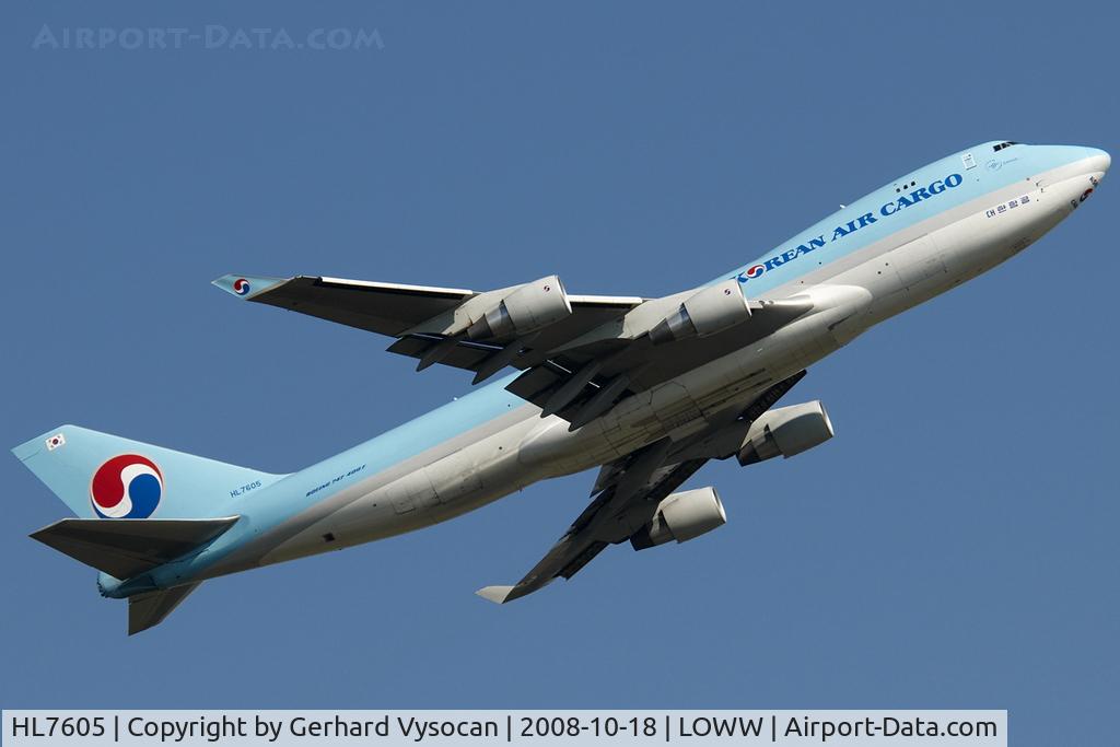 HL7605, 2006 Boeing 747-4B5ERF C/N 35526, powerfull takeoff